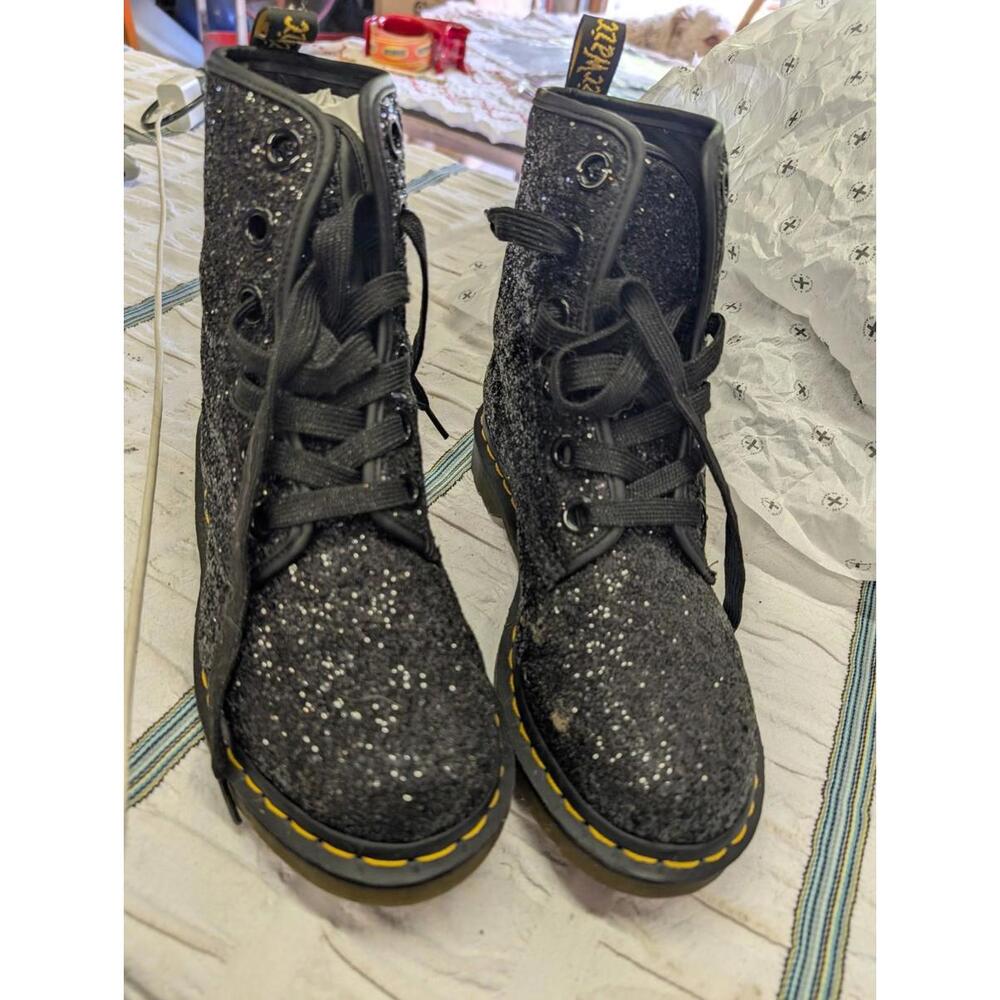 Dr. Martens Women's 1460 Farrah Black Chunky Glitter 8-Eye US 9 RARE!!!